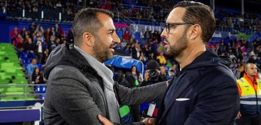El Valencia CF decidirá el próximo martes si ficha a Bordalás o negocia con Diego Martínez. Onda Deportiva Granada 20/05/2021 El Valencia CF decidirá el próximo martes si ficha a Bordalás o negocia con Diego Martínez. Onda Deportiva Granada 20/05/2021