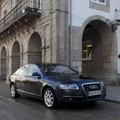 Actual coche oficial del Gobierno lucense Actual coche oficial del Gobierno lucense