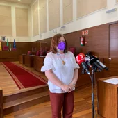 Cándida Verdier en rueda de prensa Cándida Verdier en rueda de prensa