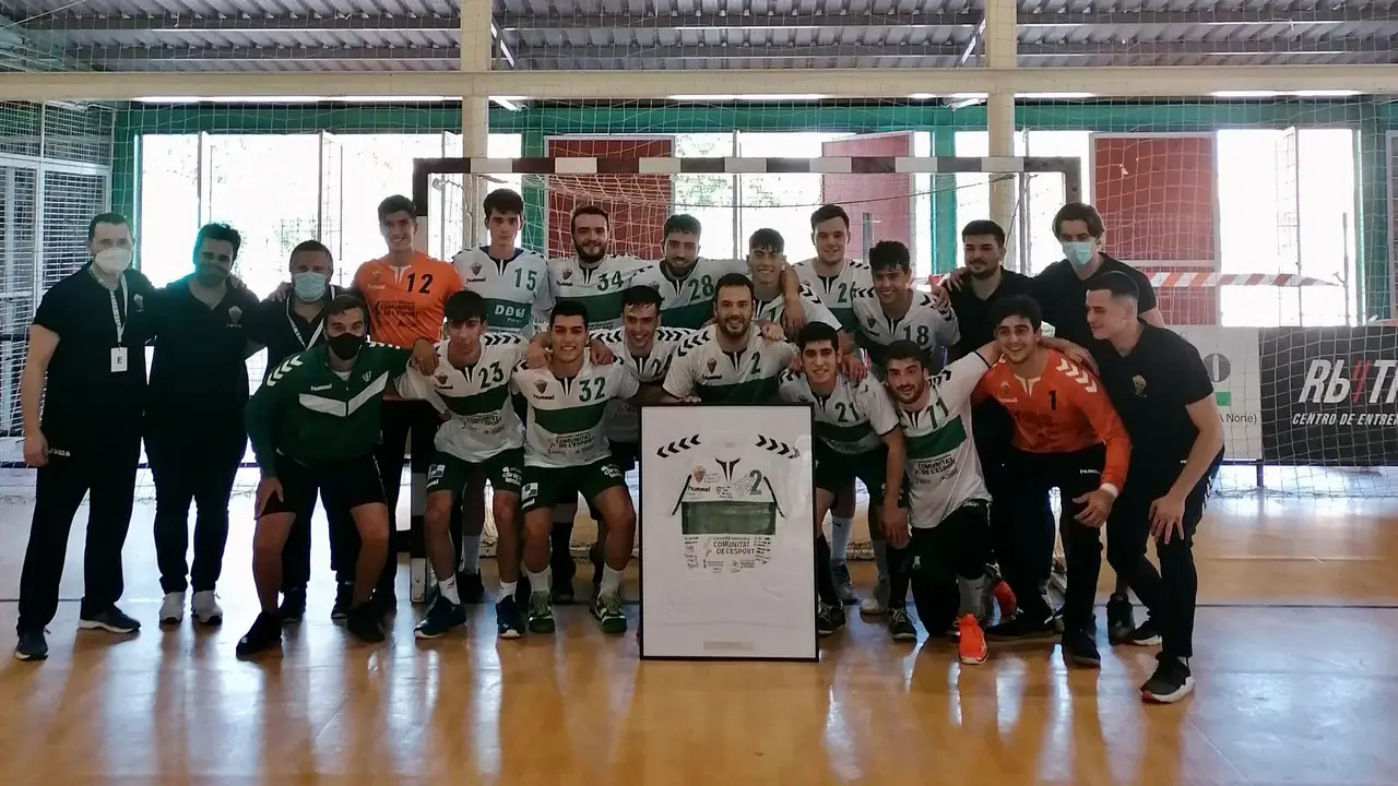 Nico López, el día de su despedida como jugador del Club Balonmano Elche. Nico López, el día de su despedida como jugador del Club Balonmano Elche.