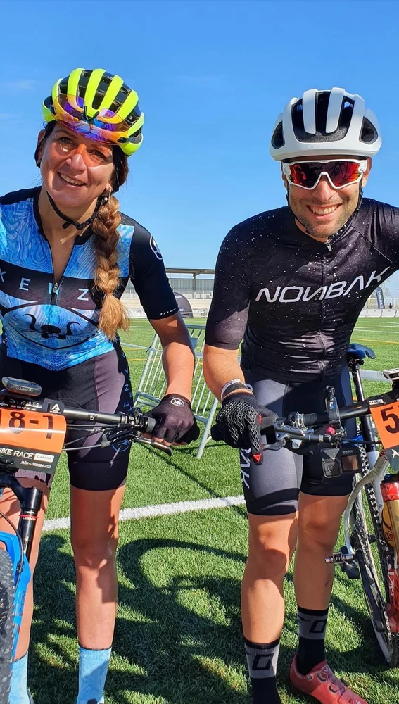 Ariadna Ródenas y Daniel Pagés, pareja en la Andalucía Bike Race.