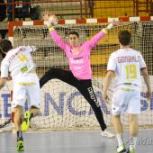 Yeray Lamariano, portero del Balonmano Nava