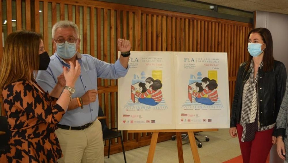 Antonio Manresa en la presentación de la Feria del Libro 2021