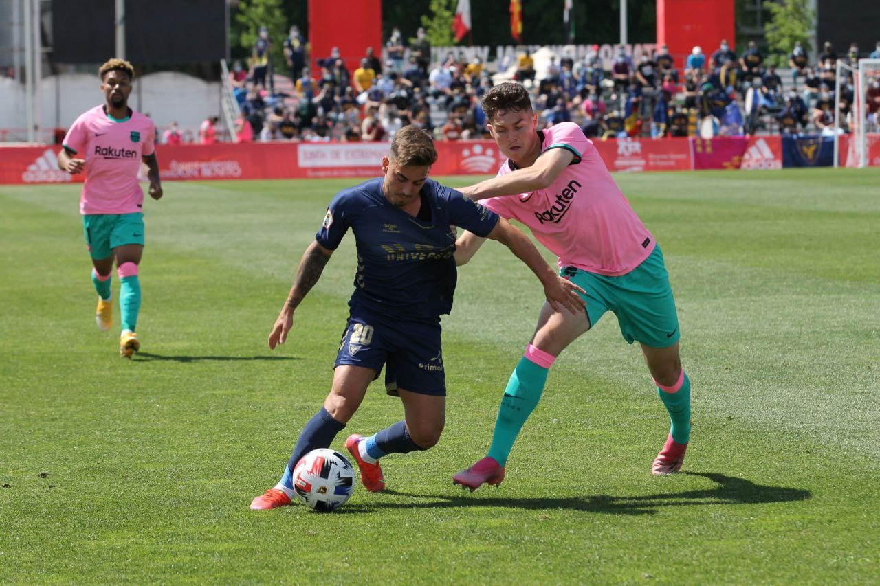 Alberto Fernández: "Firmo estar en el banquillo el domingo y que el equipo ascienda" Alberto Fernández: "Firmo estar en el banquillo el domingo y que el equipo ascienda"
