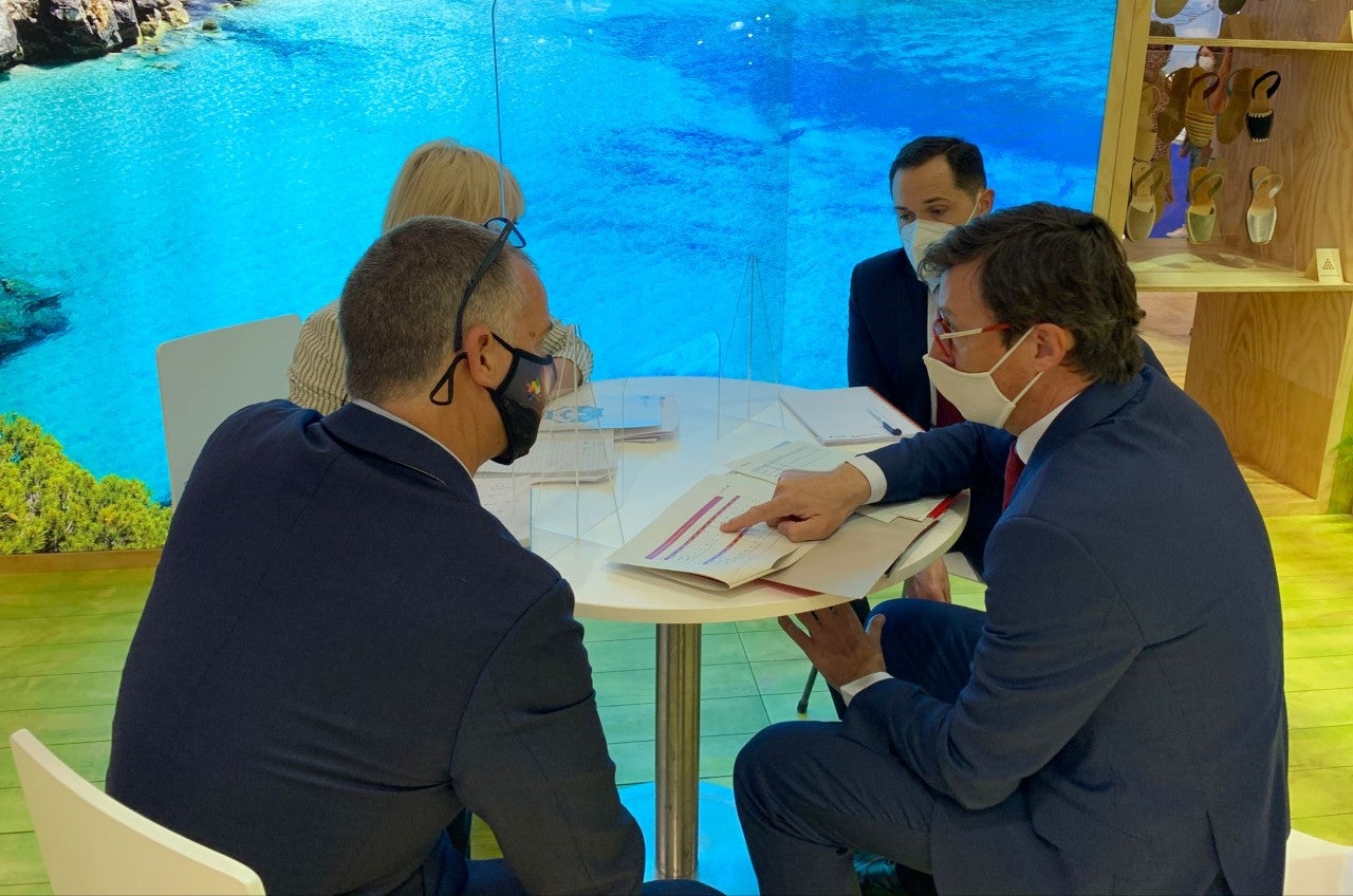 Las compañías aéreas refuerzan las conexiones con Menorca Las compañías aéreas refuerzan las conexiones con Menorca