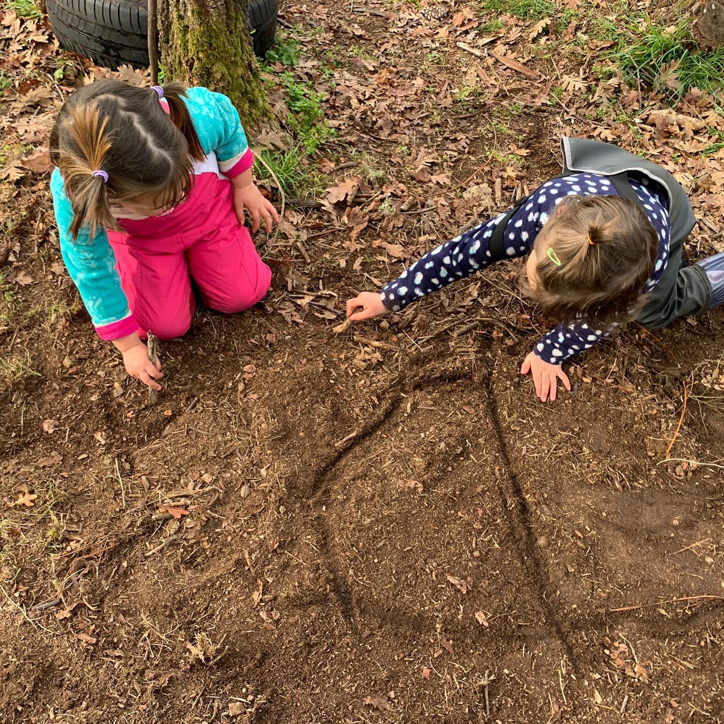 "ALOUMIÑOS NO BOSQUE" campamento de veran para nenos "ALOUMIÑOS NO BOSQUE" campamento de veran para nenos