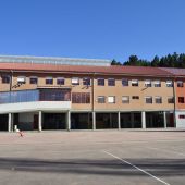 O colexio plurilingüe Ben-Cho-Shey terá nova cuberta na pista deportiva