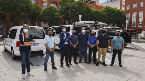 Los 5 nuevos taxis adaptados se han presentado en Ciudad Real Los 5 nuevos taxis adaptados se han presentado en Ciudad Real