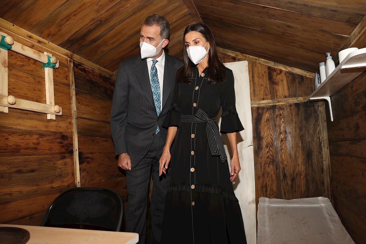 Los reyes reivindican a las víctimas del terrorismo en su visita al zulo de Ortega Lara Los reyes reivindican a las víctimas del terrorismo en su visita al zulo de Ortega Lara