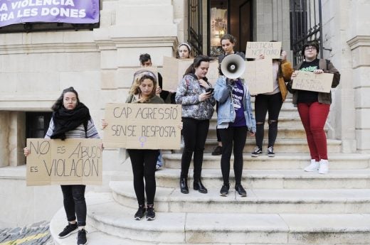 Los expedientes abiertos en 2020 a mujeres maltratadas descienden ligeramente en Menorca Los expedientes abiertos en 2020 a mujeres maltratadas descienden ligeramente en Menorca