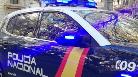 Veh&iacute;culo Polic&iacute;a Nacional