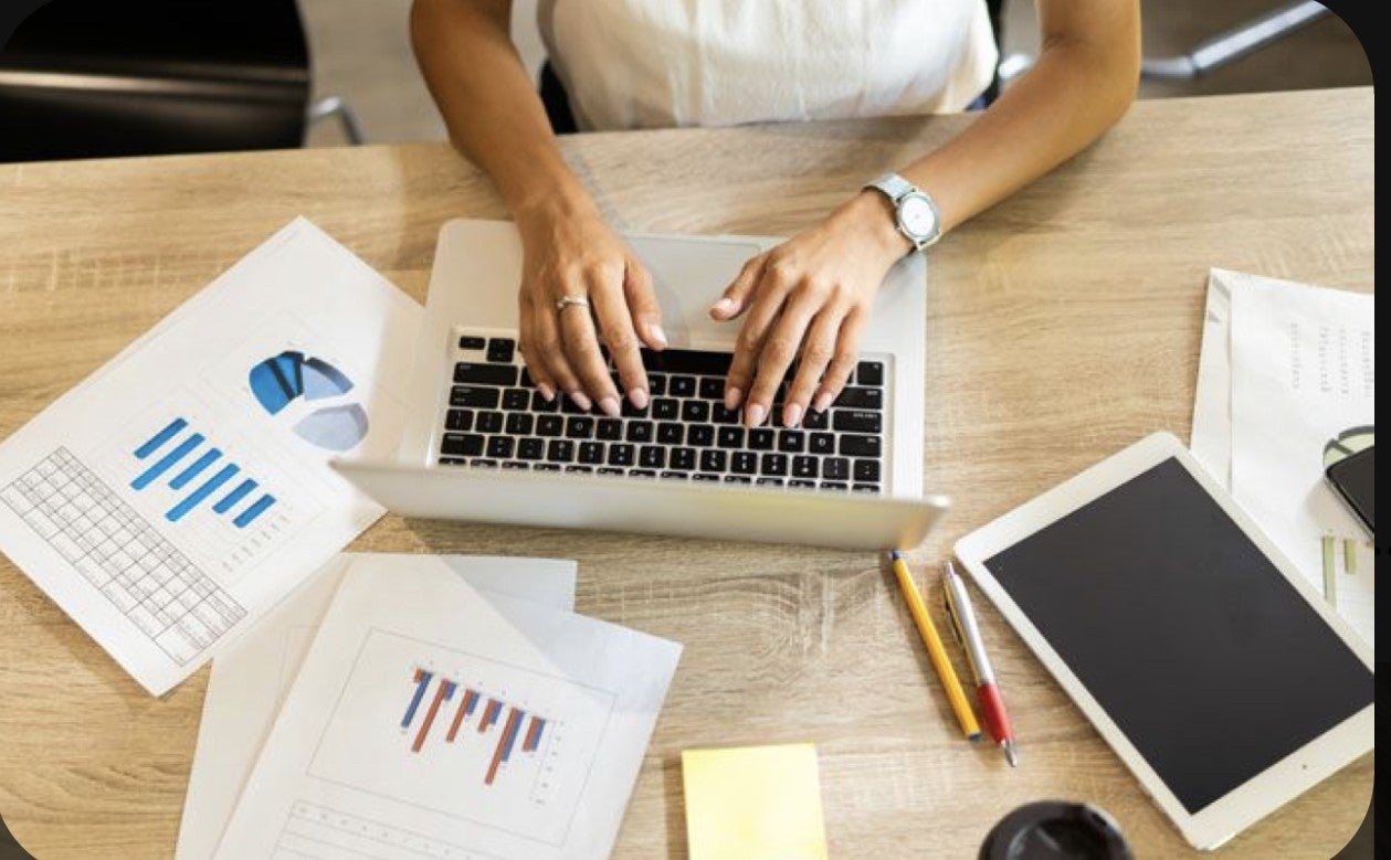 El teletrabajo cae en Asturias un 21,2% en 2021 El teletrabajo cae en Asturias un 21,2% en 2021