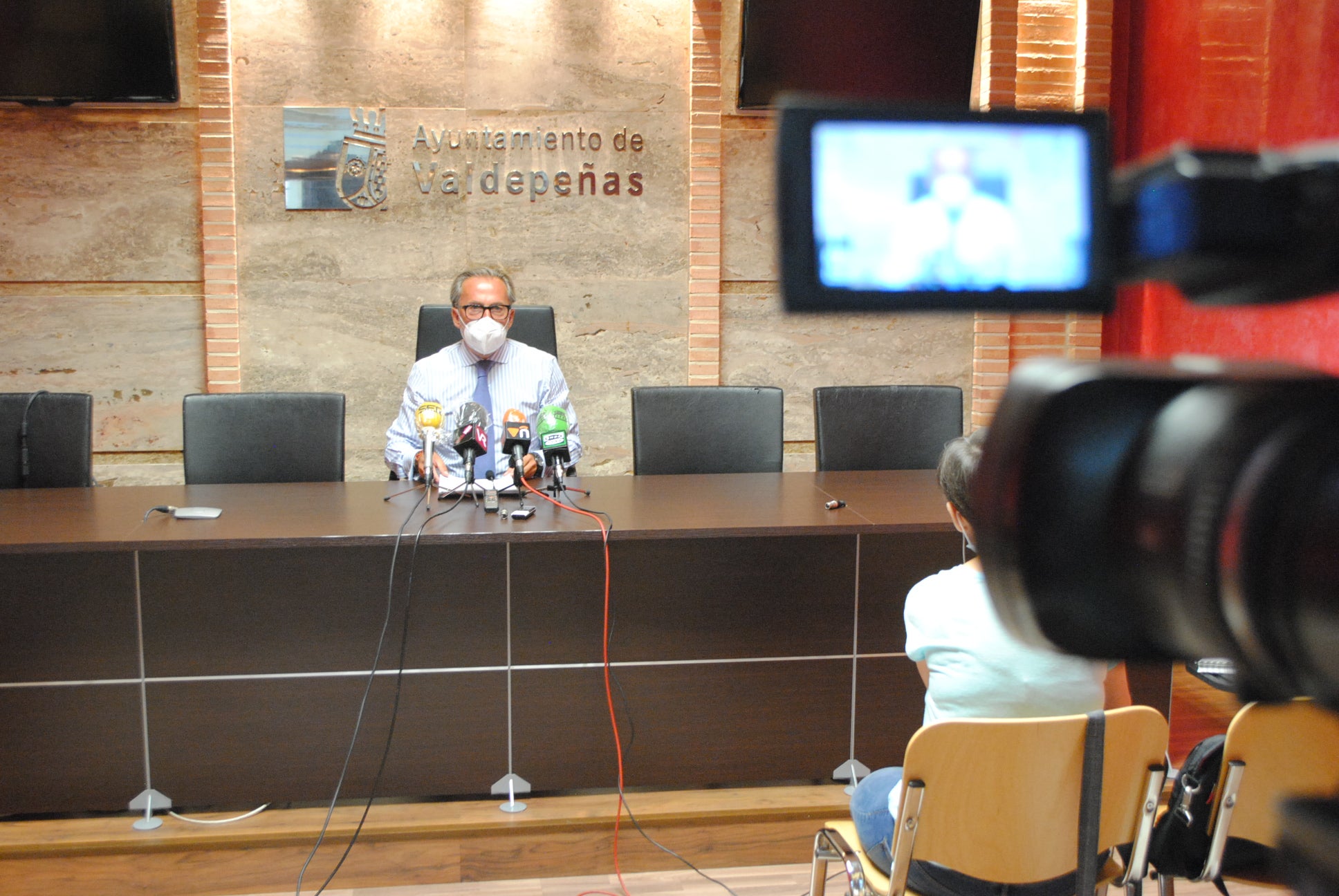 Valdepeñas da un paso más en la puesta en marcha de ayudas a los sectores empresariales más afectados por las restricciones impuestas por la COVID-19 Valdepeñas da un paso más en la puesta en marcha de ayudas a los sectores empresariales más afectados por las restricciones impuestas por la COVID-19