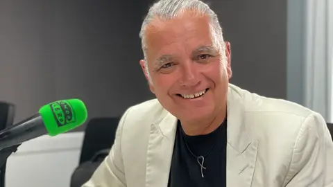 Juan Ramón Lucas ha pasado por los estudios de Onda Cero Zaragoza Juan Ramón Lucas ha pasado por los estudios de Onda Cero Zaragoza