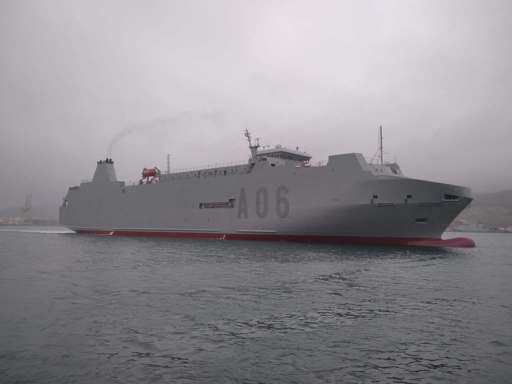 Entregado a la Armada el buque "Ysabel" de apoyo logístico al Ejército de Tierra Entregado a la Armada el buque "Ysabel" de apoyo logístico al Ejército de Tierra