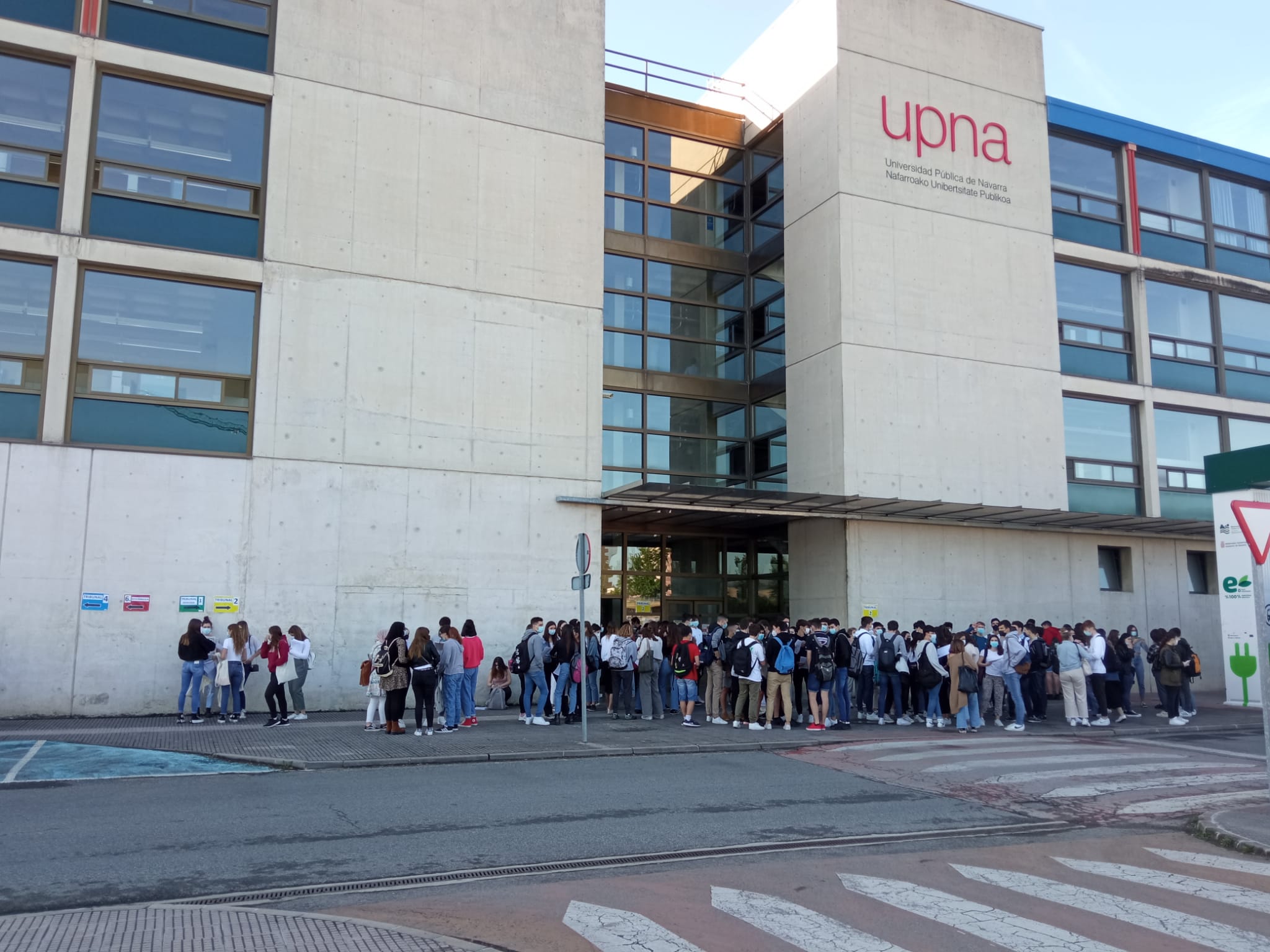 Más de 4.000 estudiantes se examinan de la EvAU en Navarra entre el 4 y el 6 de junio Más de 4.000 estudiantes se examinan de la EvAU en Navarra entre el 4 y el 6 de junio