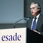 Intervenció de Javier Faus aquest migdia en la reunió econòmica a favor de l’ampliació del Prat. ESADE. Intervenció de Javier Faus aquest migdia en la reunió econòmica a favor de l’ampliació del Prat. ESADE.