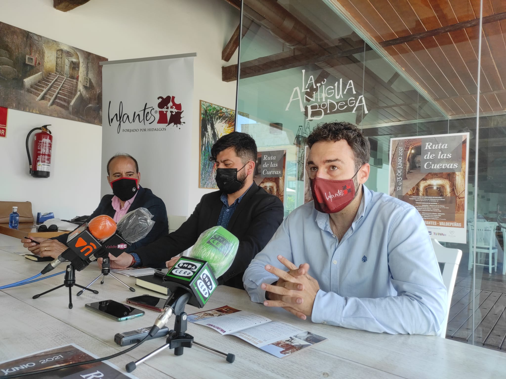Valdepeñas y Villanueva de los Infantes se unen para mostrar una parte del patrimonio que comparten en la ‘Ruta de las Cuevas’ Valdepeñas y Villanueva de los Infantes se unen para mostrar una parte del patrimonio que comparten en la ‘Ruta de las Cuevas’