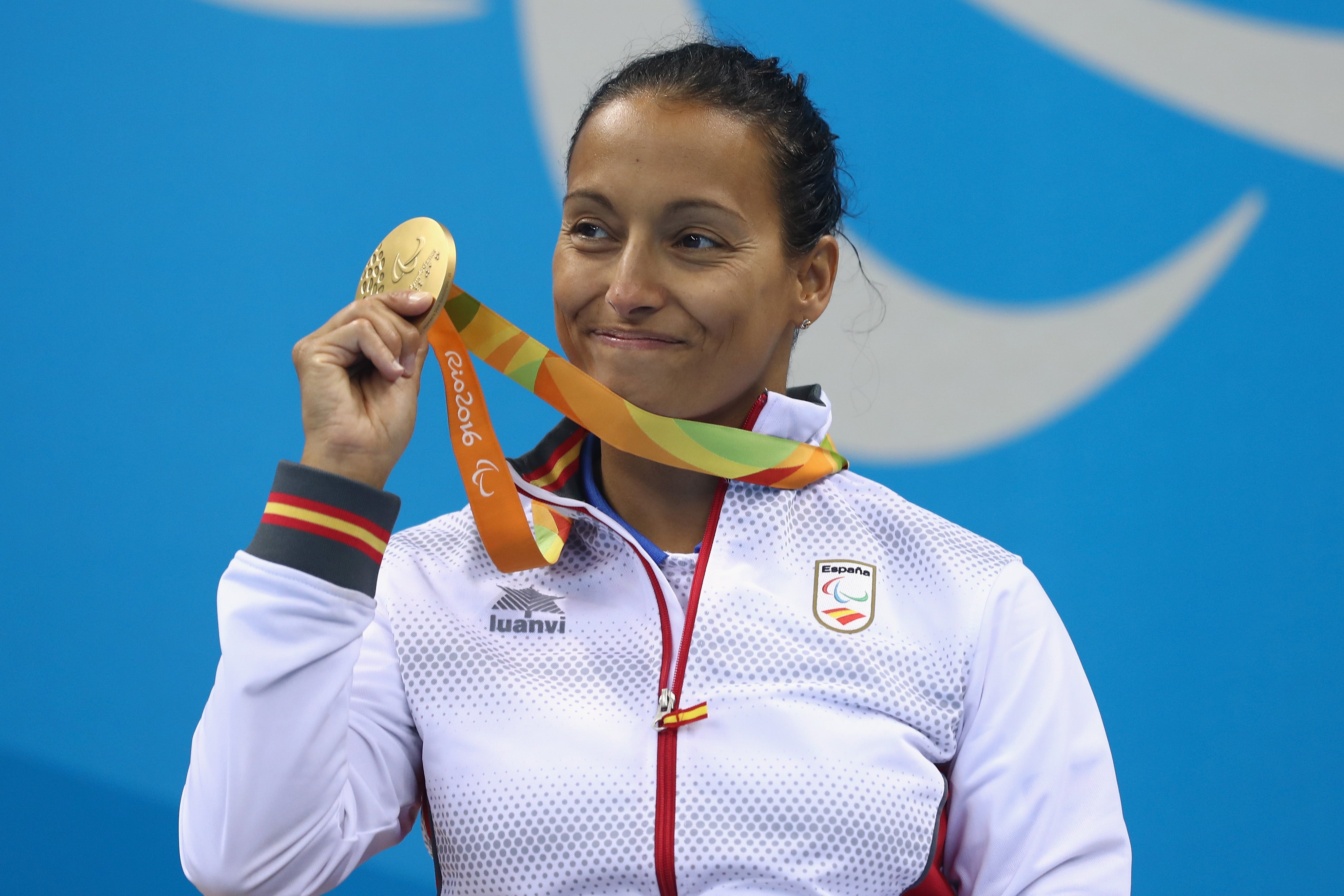 Perales: "este premio es para todas las personas que luchan por sus sueños" Perales: "este premio es para todas las personas que luchan por sus sueños"