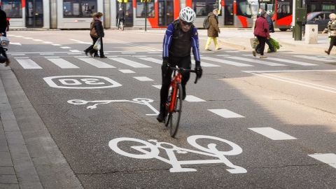 Ciclista en Zaragoza Ciclista en Zaragoza