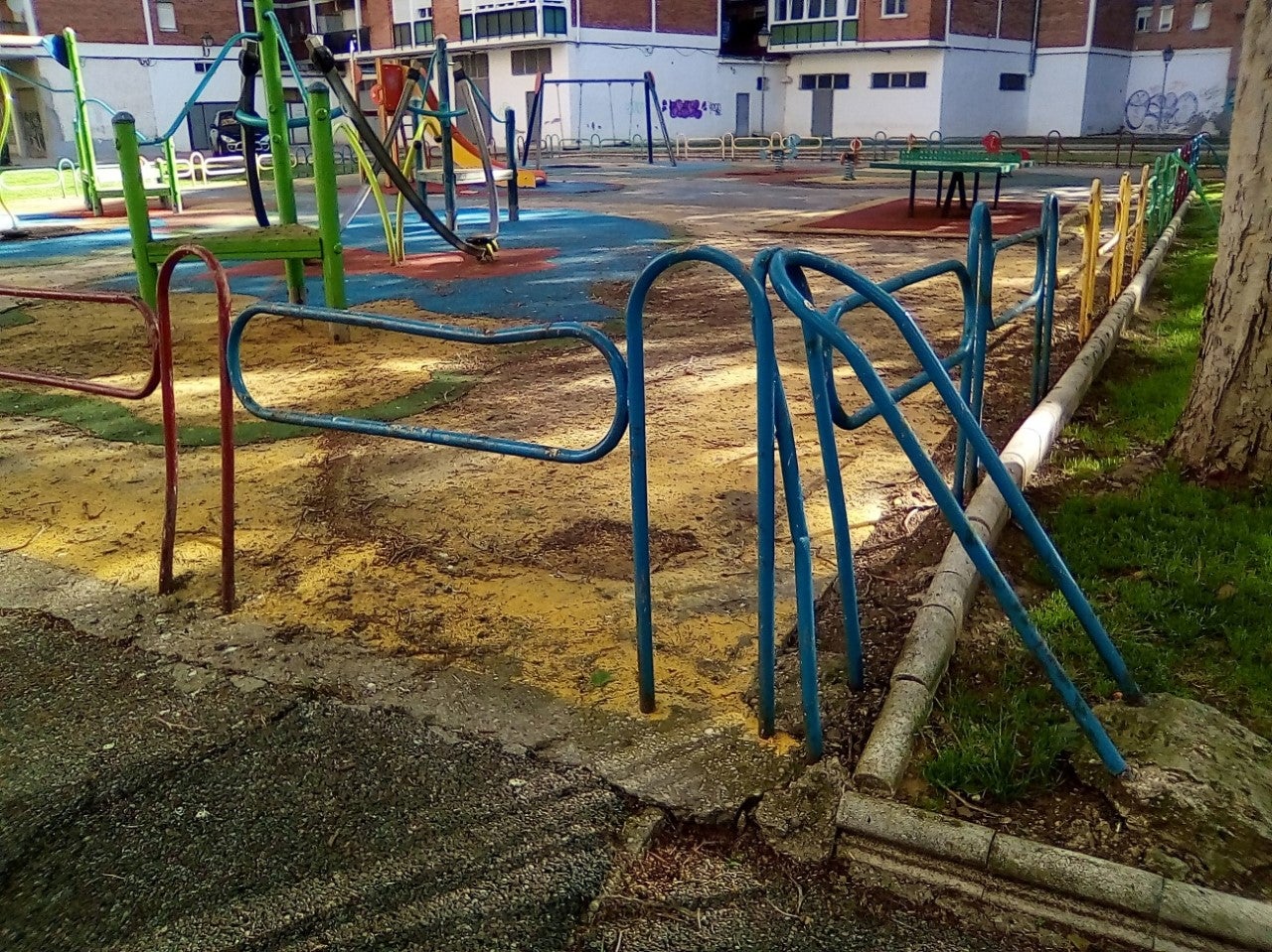 Ganemos Palencia reivindica mejoras en la Avenida de Madrid Ganemos Palencia reivindica mejoras en la Avenida de Madrid