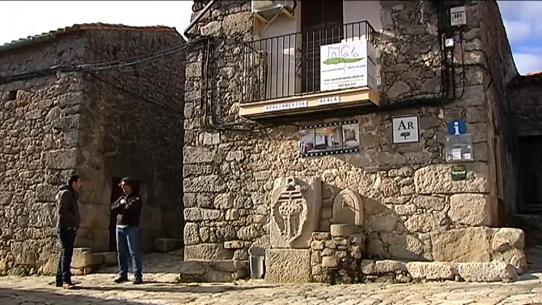 La web Escapada Rural elige a Apartamentos A Fala como el mejor de España