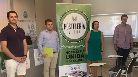 Cruz Peral apoyando al sector de la hostelería Cruz Peral apoyando al sector de la hostelería