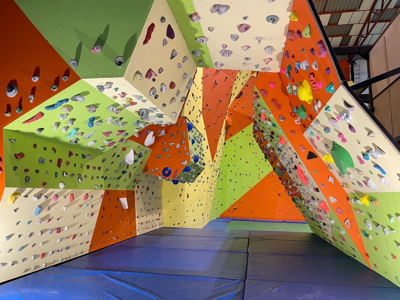 Reinosa disfruta del mejor rocódromo de Cantabria Reinosa disfruta del mejor rocódromo de Cantabria