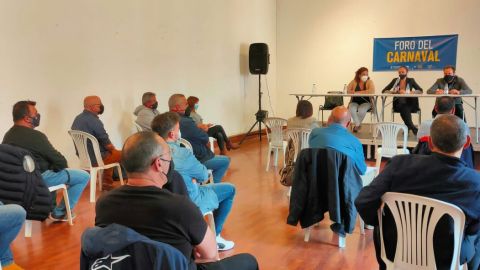 Instantes de los primeros foros