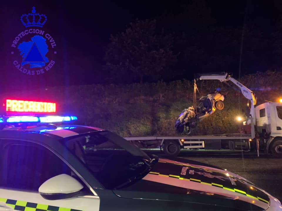 Tres jóvenes pierden la vida en accidente de tráfico en Caldas Tres jóvenes pierden la vida en accidente de tráfico en Caldas