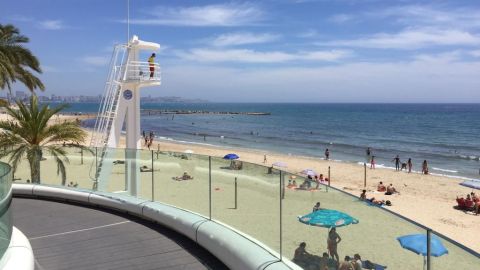 Playa de &#39;El Postiguet&#39;- Alicante 