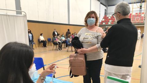 Nuevo punto de vacunaci&oacute;n en Gij&oacute;n. En el Pabell&oacute;n Perchera-La Bra&ntilde;a