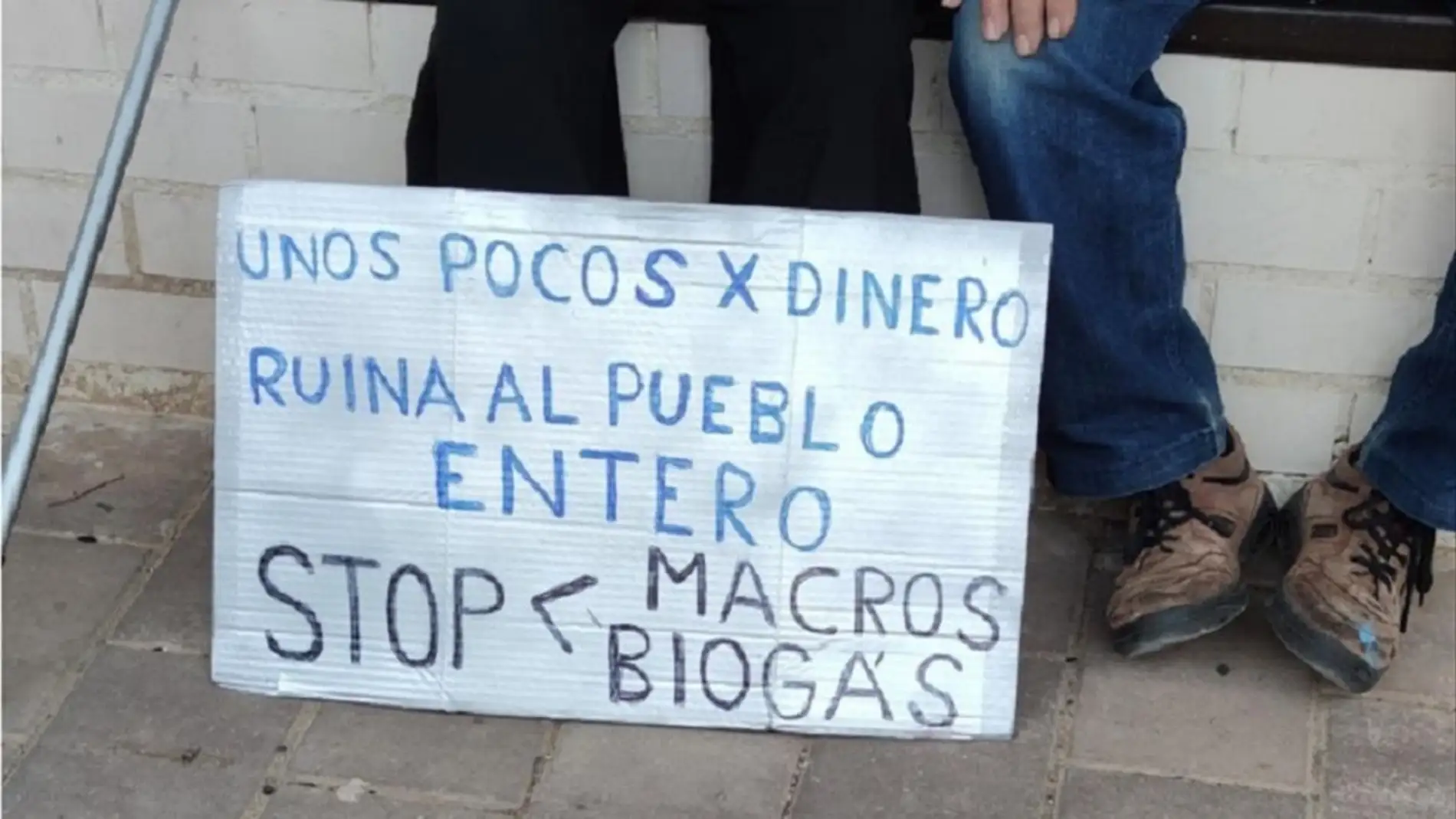 Cenizate vuelve a salir a la calle para protestar contra la macrogranja y la planta de biogas