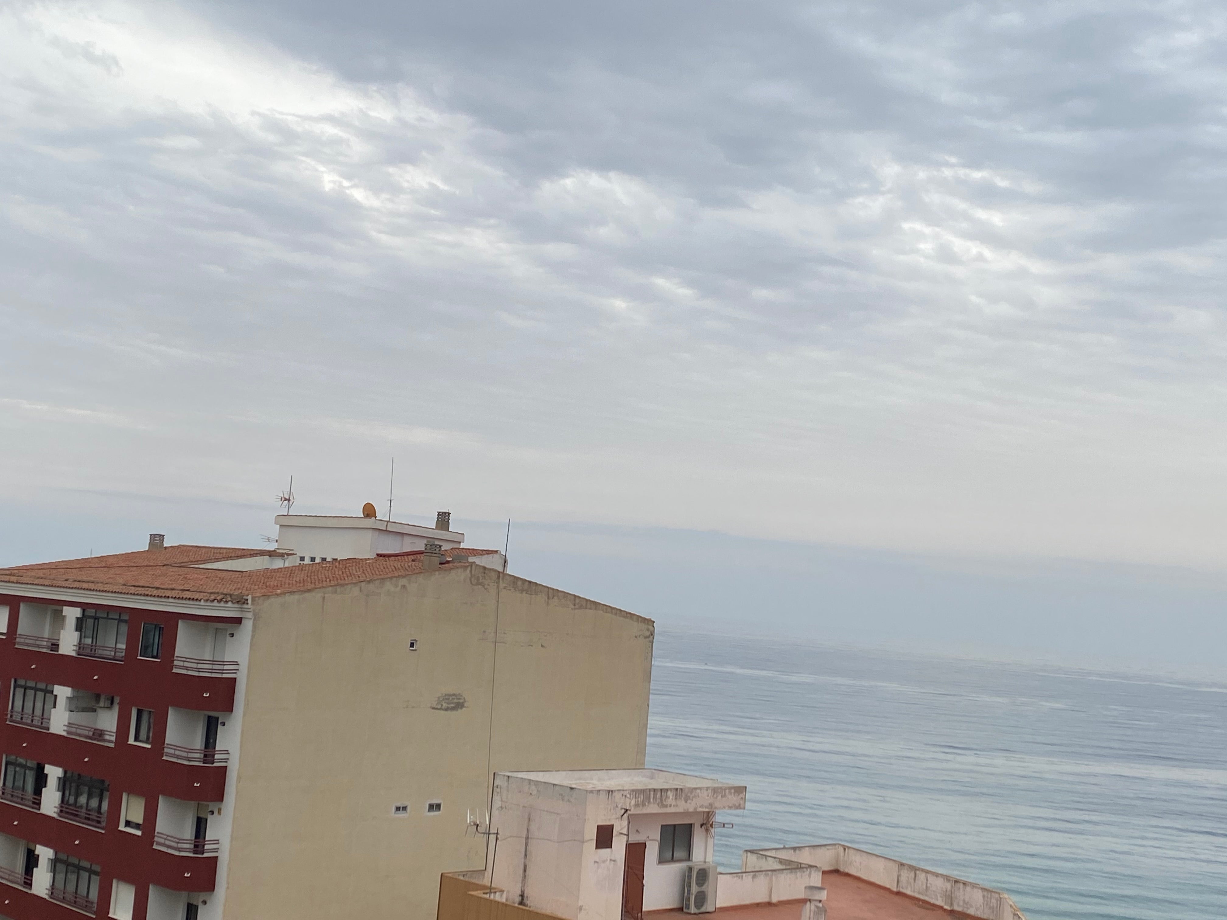 Intervalos nubosos con lluvia para este miércoles en la Marina Baixa Intervalos nubosos con lluvia para este miércoles en la Marina Baixa