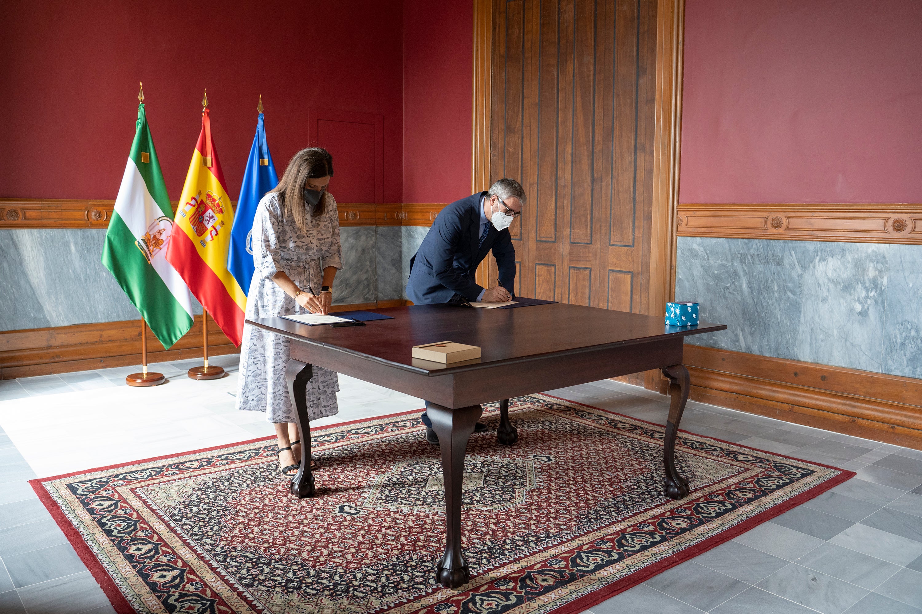 San Fernando y UCA sellan una alianza para proteger y poner en valor las salinas y marismas San Fernando y UCA sellan una alianza para proteger y poner en valor las salinas y marismas