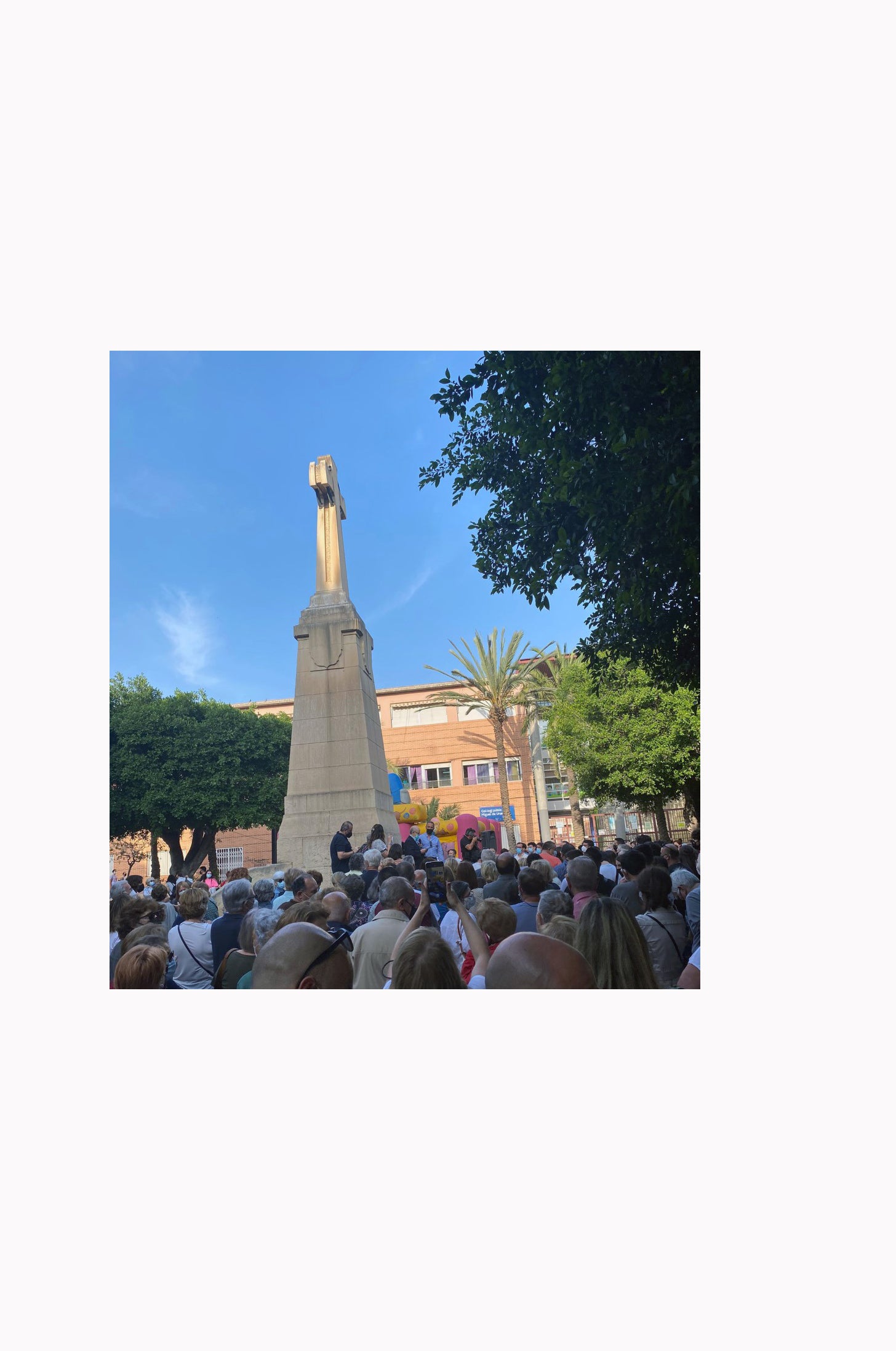 El PP de Elche insiste en que si se retira la Cruz de los Caídos del Paseo Germanías la volverá a “levantar” El PP de Elche insiste en que si se retira la Cruz de los Caídos del Paseo Germanías la volverá a “levantar”