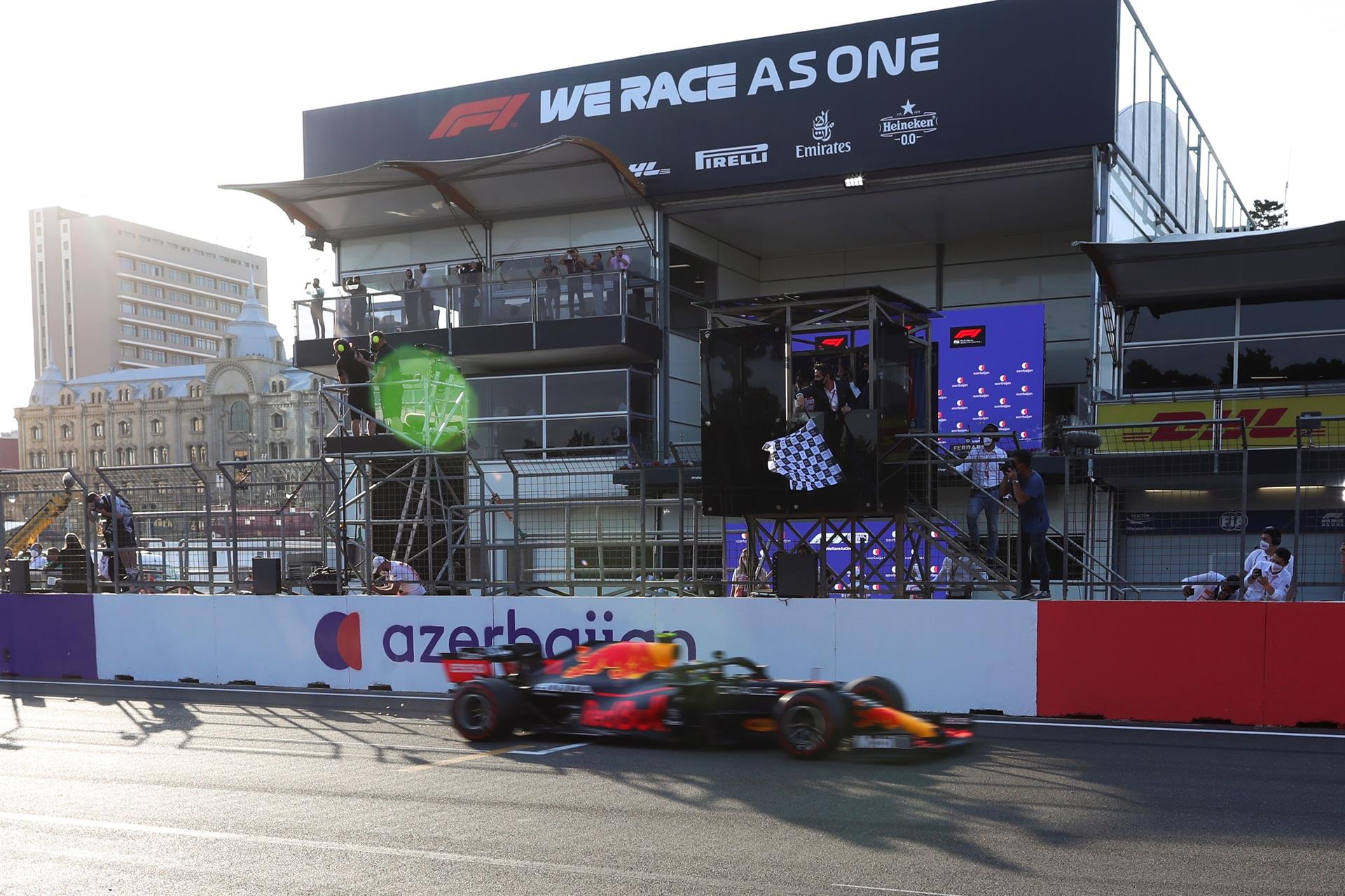'Checo' Pérez gana el Gran Premio de Azerbaiyán 'Checo' Pérez gana el Gran Premio de Azerbaiyán