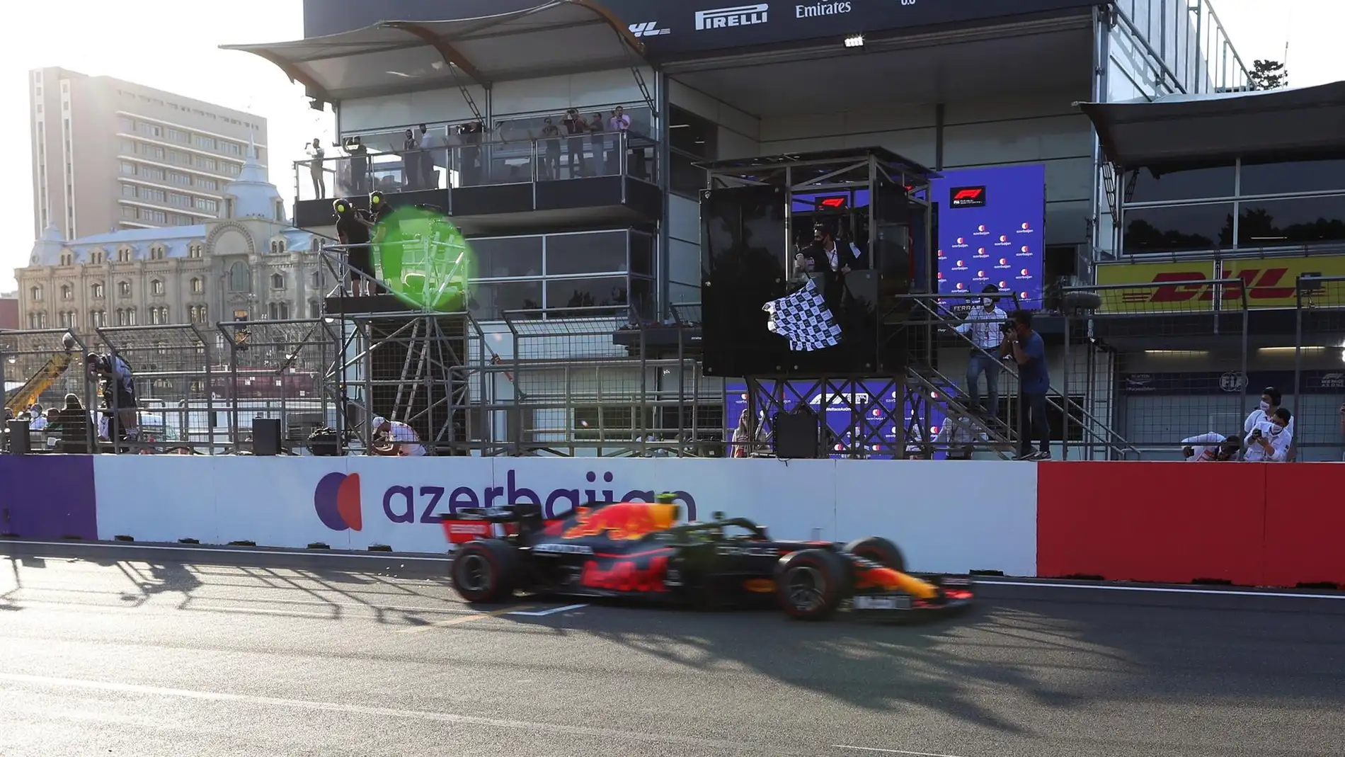 'Checo' Pérez gana el Gran Premio de Azerbaiyán