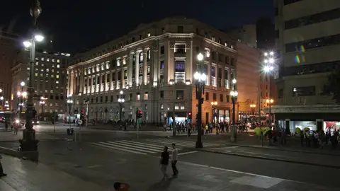 Un español buscado por la interpol salta al vacío con su hija de seis años desde la planta 17 de un hotel de Sao Paulo Un español buscado por la interpol salta al vacío con su hija de seis años desde la planta 17 de un hotel de Sao Paulo