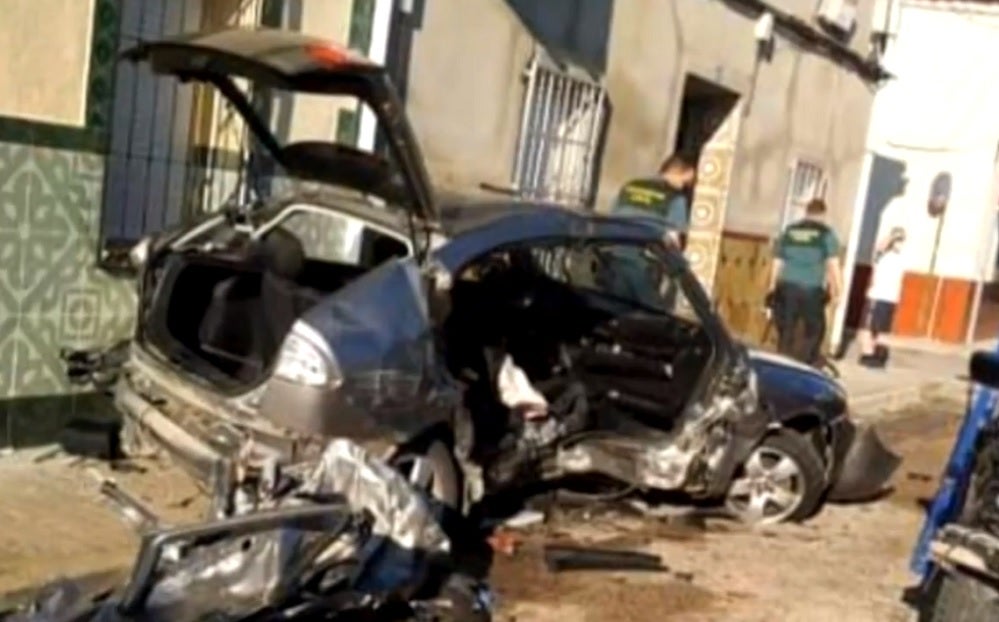 Los tres jóvenes fallecidos en el accidente de Argamasilla de Alba son vecinos de esta localidad y de Tomelloso Los tres jóvenes fallecidos en el accidente de Argamasilla de Alba son vecinos de esta localidad y de Tomelloso