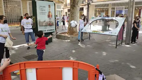 Niños y mayores participan en las actividades de Sadeco con motivo del Día Mundial del Medio Ambiente Niños y mayores participan en las actividades de Sadeco con motivo del Día Mundial del Medio Ambiente