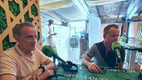 Moli y tete en la tertulia mantenida en el Asador Iñaki Fútbol Sala