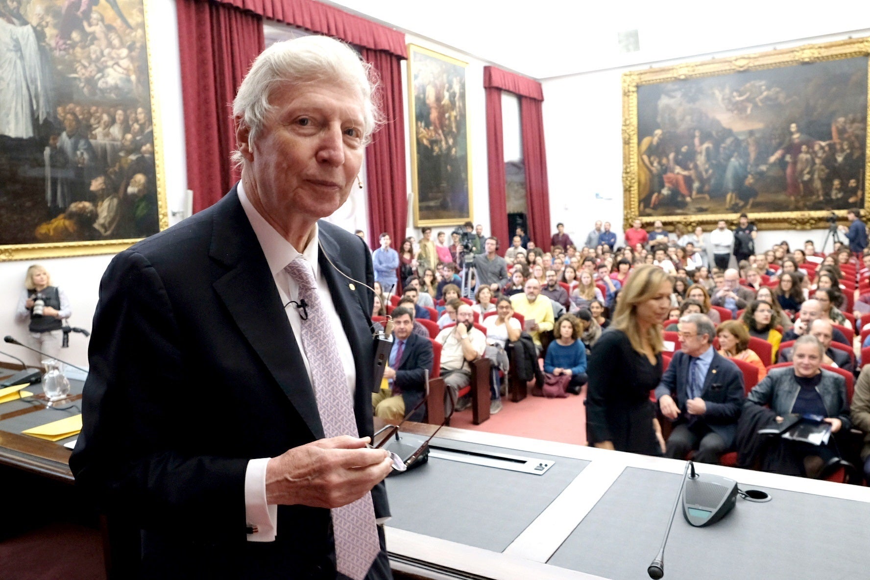 El premio Nobel Jules Hoffmann advierte que la lucha contra la pandemia no ha finalizado El premio Nobel Jules Hoffmann advierte que la lucha contra la pandemia no ha finalizado