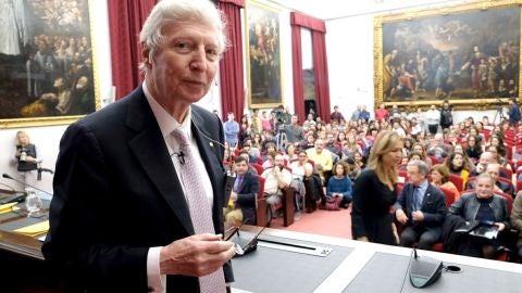 El Nobel de Medicina Jules Hoffman cree que no deber&iacute;a representar "ning&uacute;n problema" el combinar dosis de la vacuna contra el COVID