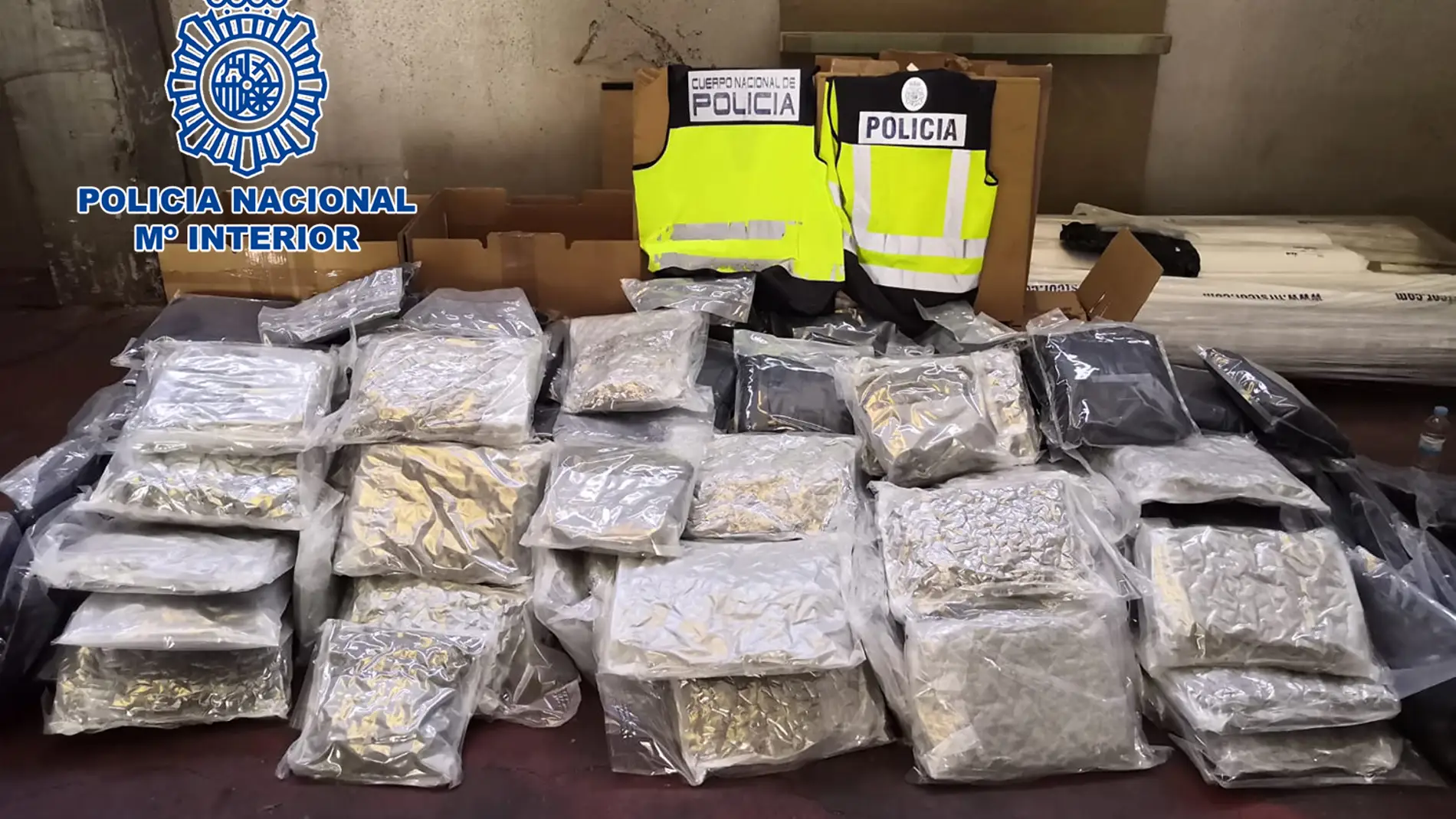 La Policía Nacional interviene 132 kilogramos de cogollos de marihuana y evita su distribución en Alemania gracias a la colaboración ciudadana