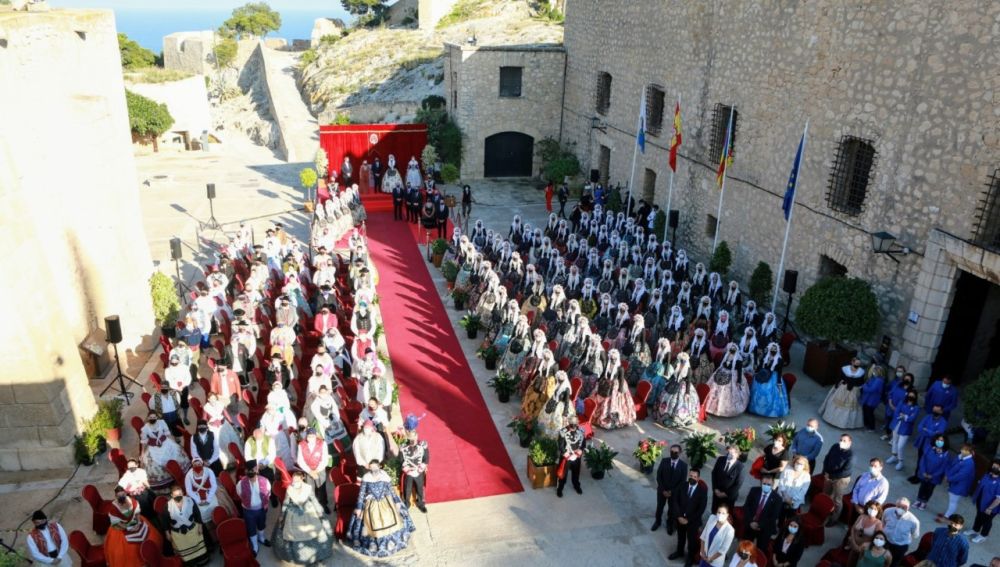 Patio de Armas del castillo de Santa Bárbara 