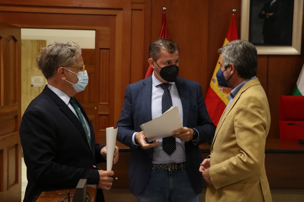 El ayuntamiento planifica las fiestas de Navidad 2021/2022 El ayuntamiento planifica las fiestas de Navidad 2021/2022