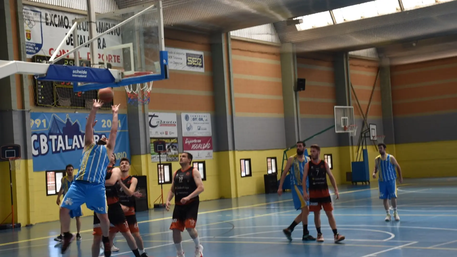 CB Talavera Basket logra el ascenso a primera nacional