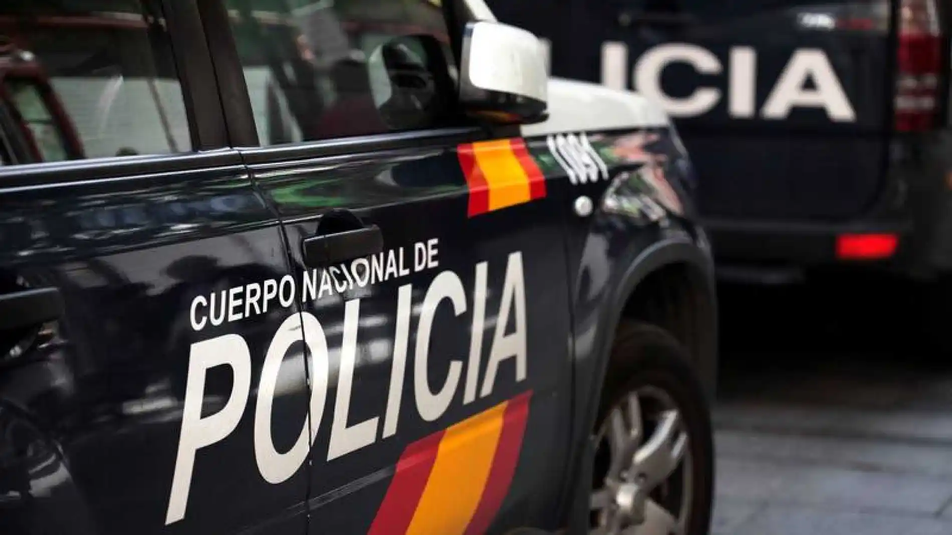 Vehículo de la Policía Nacional Vehículo de la Policía Nacional