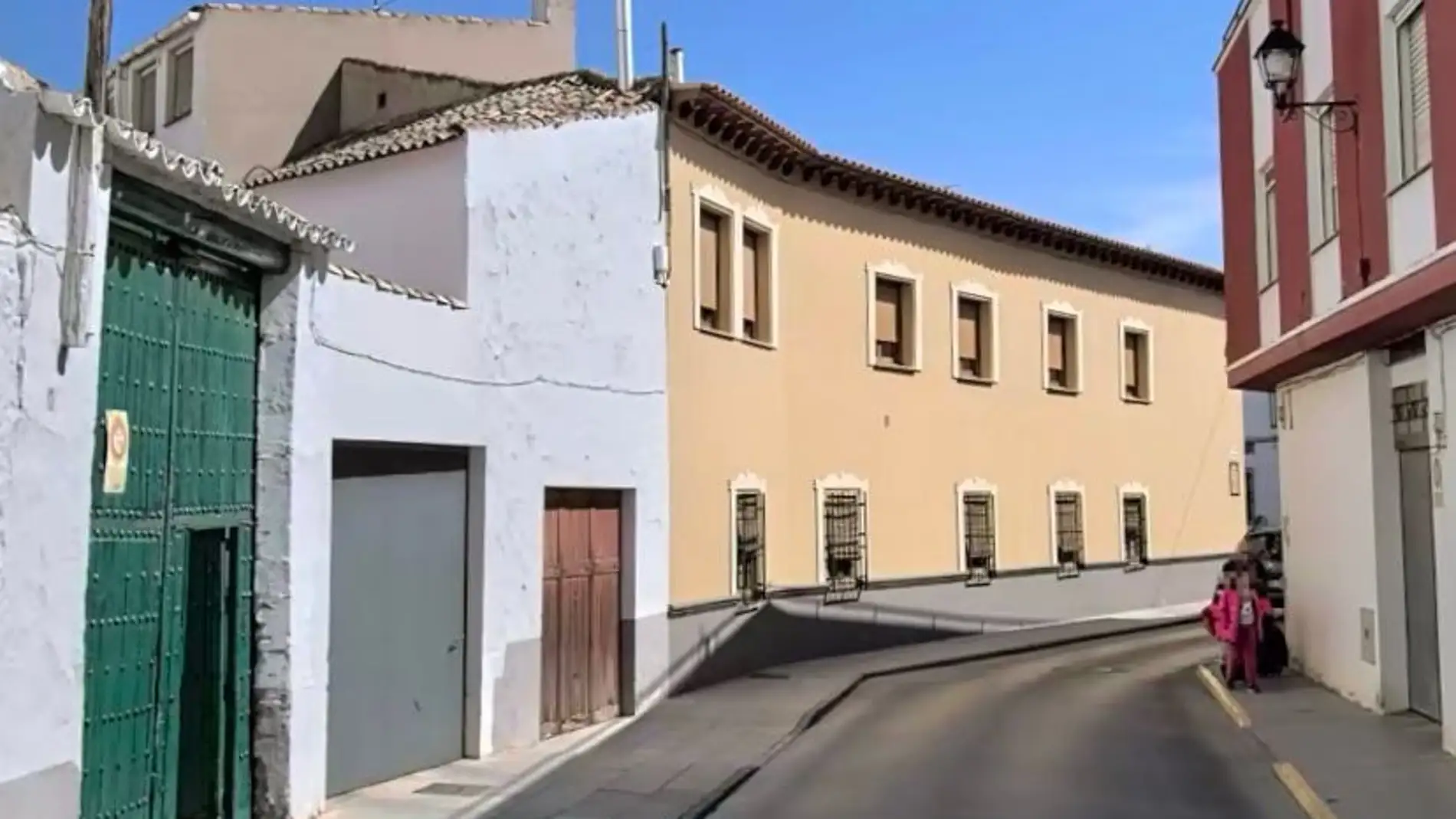 La calle Levante permanecerá cortada dos días La calle Levante permanecerá cortada dos días